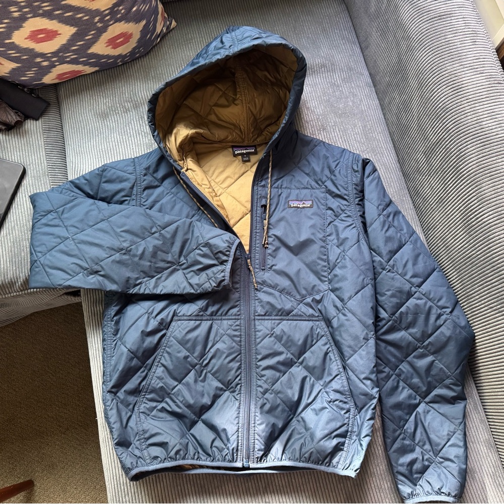 Patagonia Men’s diamond quilted bomber hoody